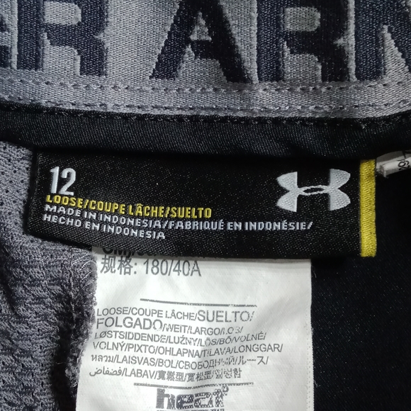 🌞Under Armour Button Shorts Size 12 - Picture 4 of 5